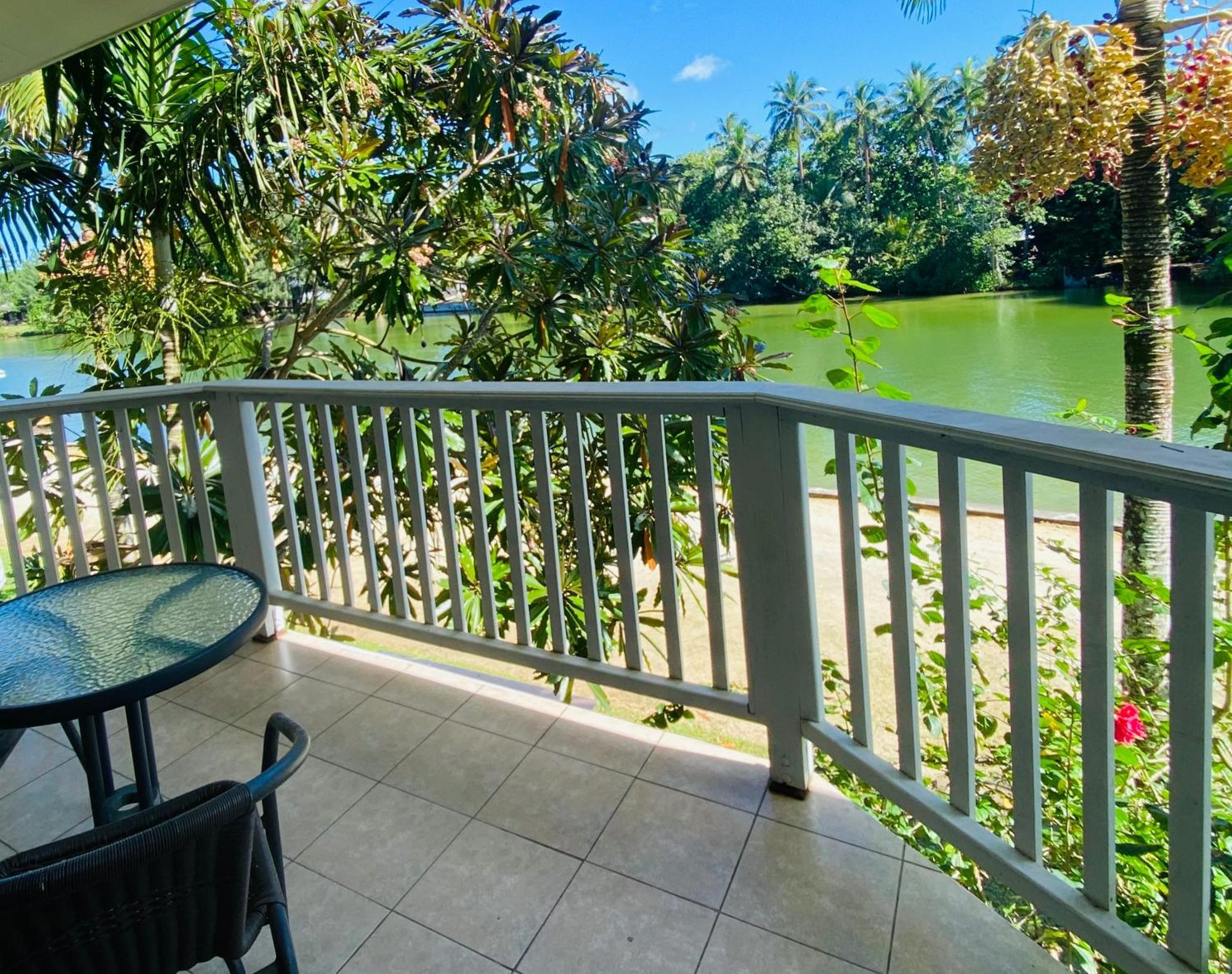 Tropicana Lagoon Apartments Port Vila Buitenkant foto