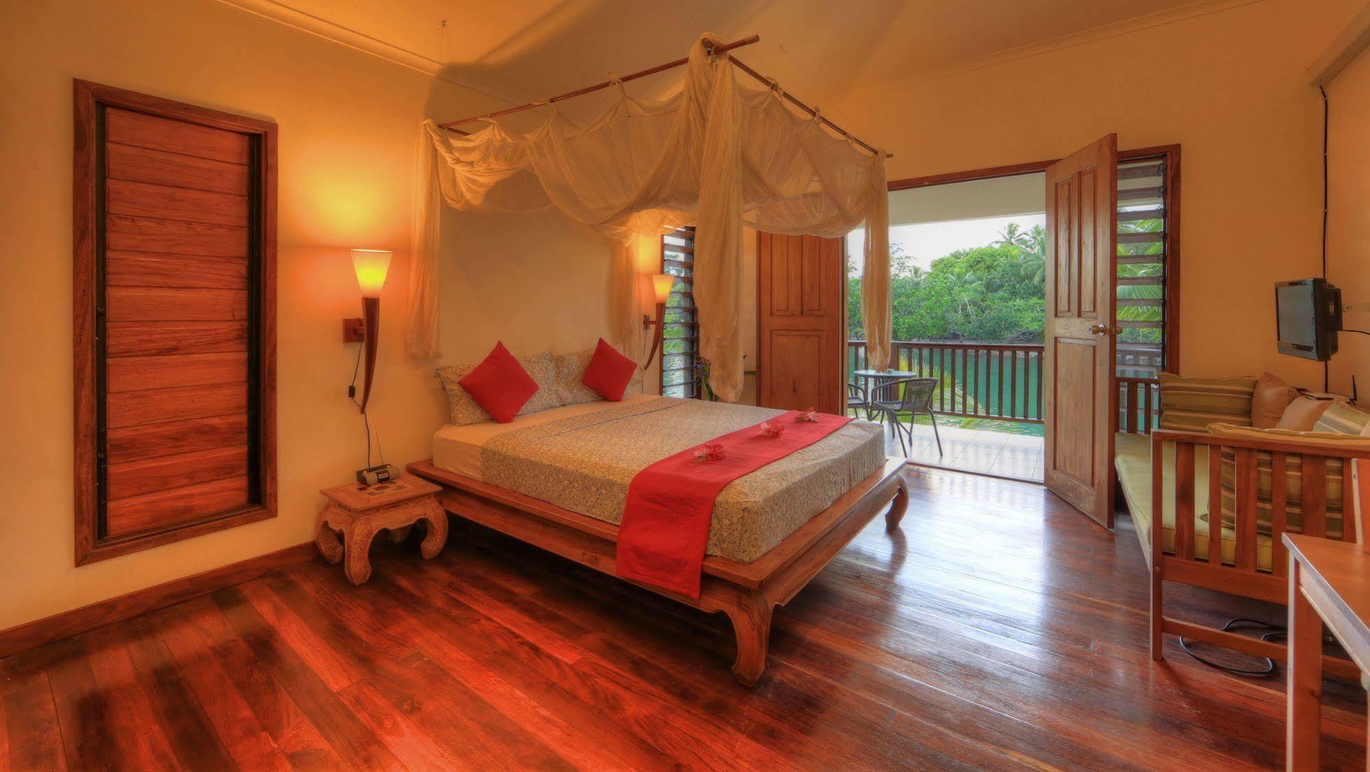 Tropicana Lagoon Apartments Port Vila Buitenkant foto